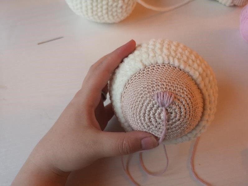 UPDATED NoSew Kawaii Boob: Crochet pattern